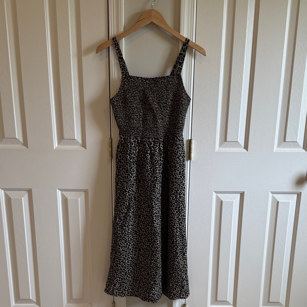 Sleeveless Leopard Print Midi Dress in Black and Cream